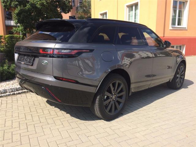 Left hand drive LANDROVER RANGE ROVER VELAR DYNAMIC R OFF ROAD 